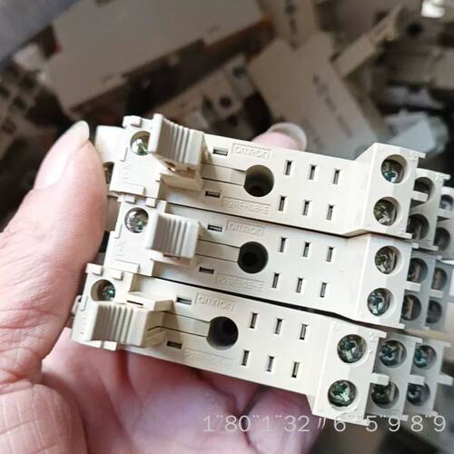 底座P2RF-08-E300只3