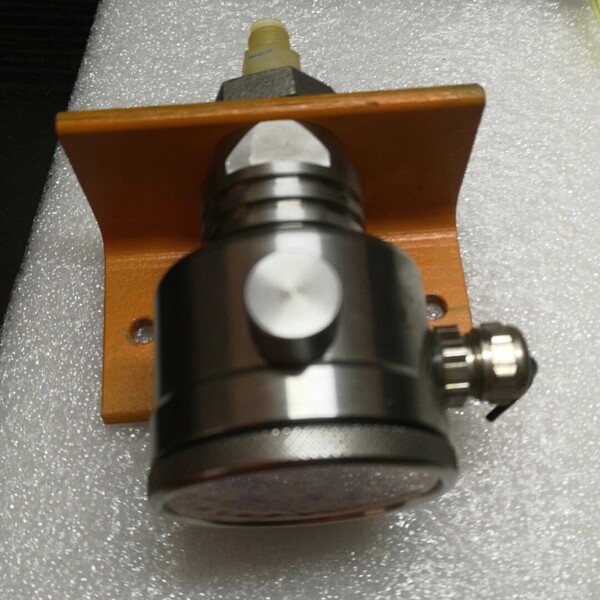 非标价PERAMIC鐢靛瓙鍘嬪姏鍙橀�佸櫒锛屽瀷鍙稢ER-8000锛岃嵎鍏