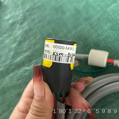 KSM-50304型号的传感器，编号00004492，件