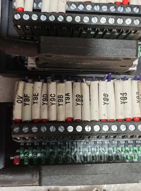 议价QITAI QMT009 32位PLC端子台，带指示灯