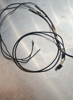 KEYENCEEM-030圆形接近开关传感器件3条