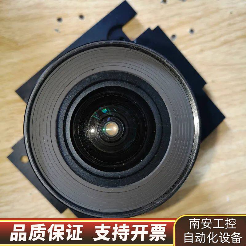 越南产宾得镜头，错，镜片干净无霉点，对焦顺滑~询价