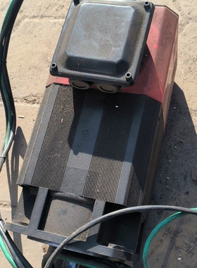 议价MK伺服电机，型号DH09-2-24-3.7/5.5-4-1维修