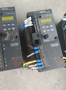 议价东S310-2P5-H1D 0.4KW驱动器。成色漂亮，三