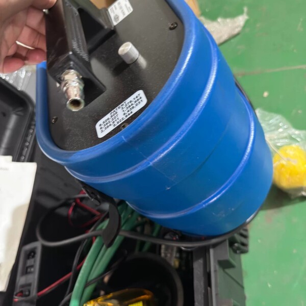 议价"605-T-5601, VACUTE泄漏探测仪WV605。"