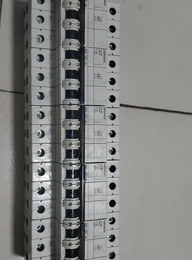 议价空气开关断路器5SJ63，，成色如图所示，五