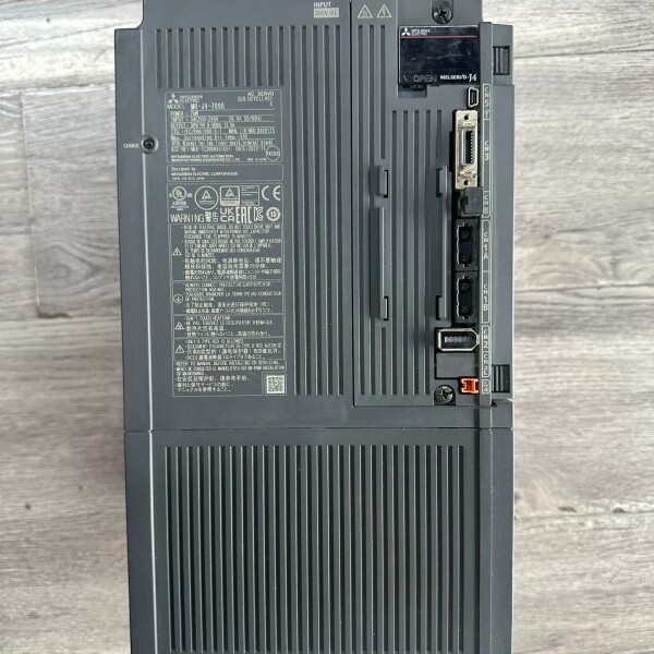 非标价涓夎彵MR-J4-700B浼烘湇椹卞姩鍣紝7.0KW鍔熺巼锛�200V议