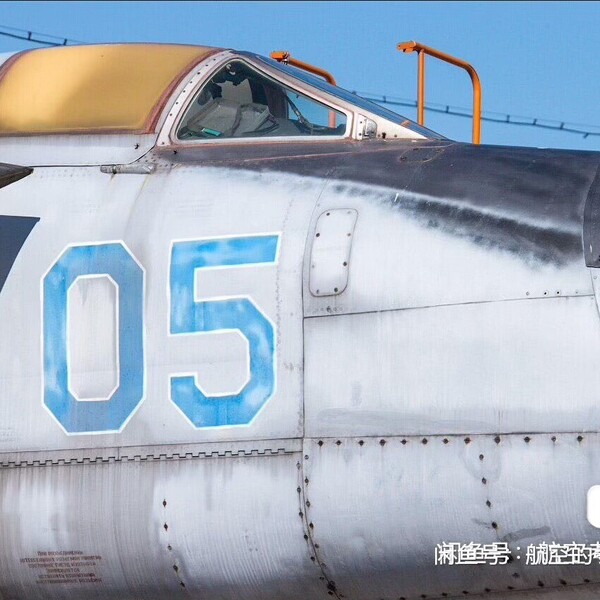 检修米格-25战斗机瞄准器（航空考古学）详询