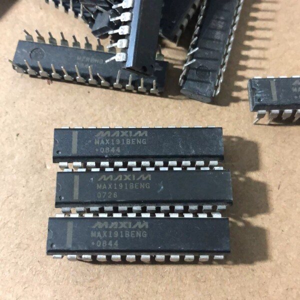 MAX191BENG DIP-24 进口拔座原字原脚菲律宾产