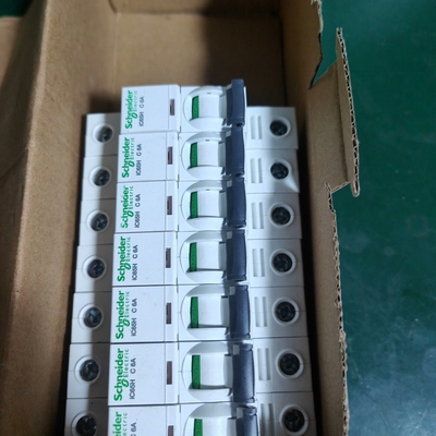 断路器 A9F28106  6A 1P  C类--议价商品