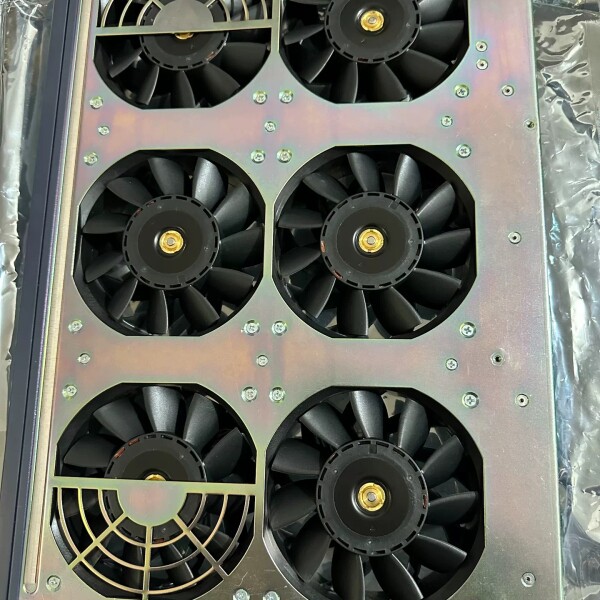 中兴C300设备散热扇，几乎全新，如图实拍，功能正常，包邮出