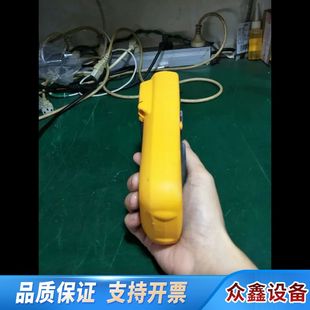 福禄克15B万用表，电池仓漏液过，电池弹片断了一边。差