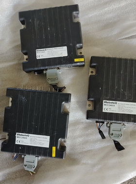 MDC2460S两个，MDC2460S一个ROBOTEQ双轴