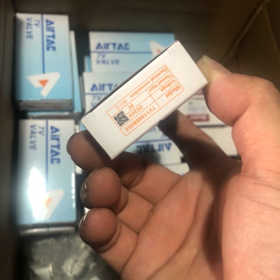 亚德客原装正品电磁阀7V11006B200 5V330C08