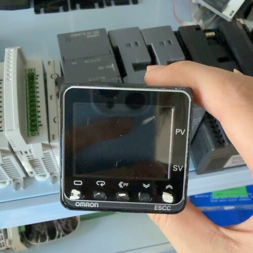 温控器E5CC-QX2ASM-802议价
