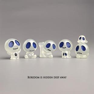 无聊了，一堆夜76578光装外摆人治星愈电脑桌面日式工位办公桌小