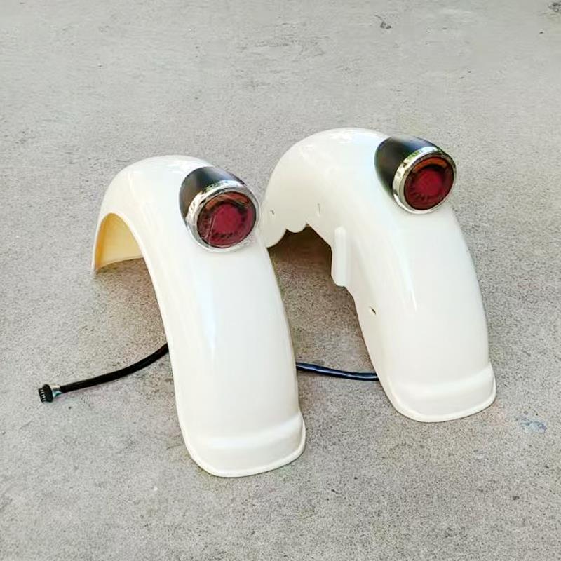 V1电动三轮车后挡泥板泥瓦带转向灯后轮盖板瓦盖沙板永久电瓶车