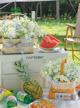 精致露营餐小雏菊仿真花手提花花篮野假花设装饰摆摆28303件拍照