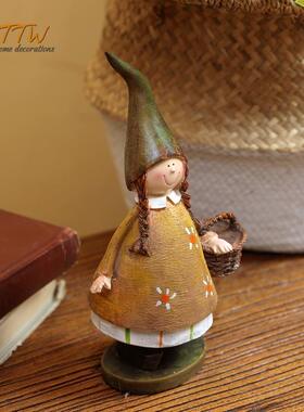 油画风格提人篮花裙尖帽子林女孩饰87604树脂装摆件情送礼毕业森