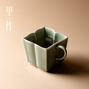 里作越窑青瓷四方花口带把陶瓷茶杯高端品茗杯高端功夫茶具主人杯