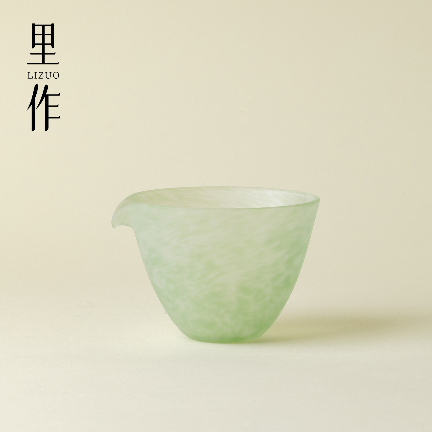 里作小清新粉彩琉璃分茶器月笼砂浅绿公到杯茶海高级功夫茶具匀杯图片