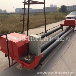 5米修路用水泥摊铺机 绞龙式摊铺机厂家 混凝土摊铺机