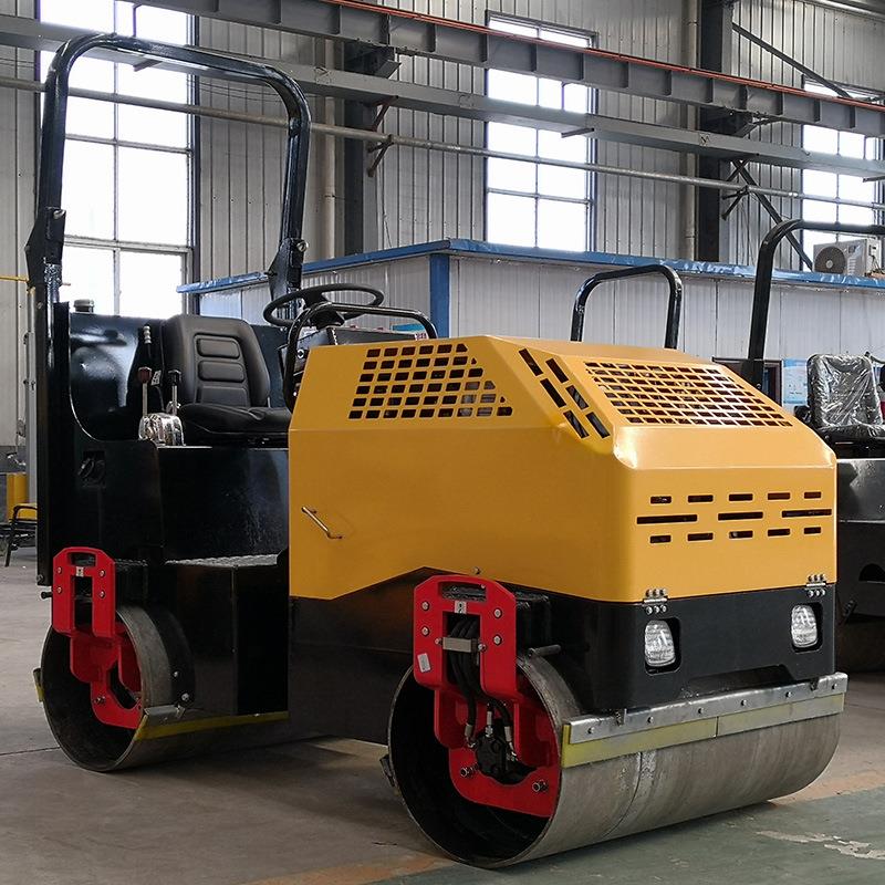 驾驶型全液压2吨振动压路机小范围回填压实机沥青压路车发动机