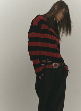 4Tra 24AW Grunge红黑条纹勋章毛衣 宽松圆领套头