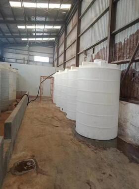 工地4000L储水罐牛筋料耐酸碱3吨5吨10吨户外立式塑胶水塔化工桶