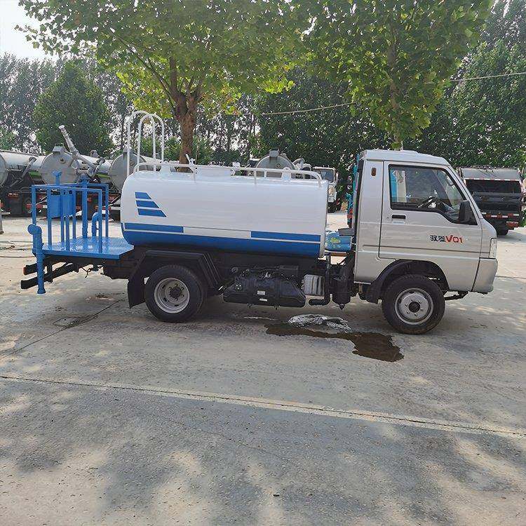 国六汽油版蓝牌洒水车市政园林绿化喷洒车小型电动四轮雾炮洒水车,家庭/个人清洁工具,垃圾桶,淘宝优惠券,粉丝福利购,淘宝优惠卷