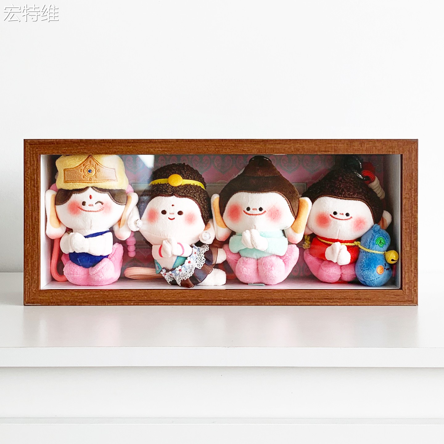 宏特维山西大同文创佛小伴毛绒玩具盲盒收纳盒透明展示柜相框摆台防尘柜摆件饰品