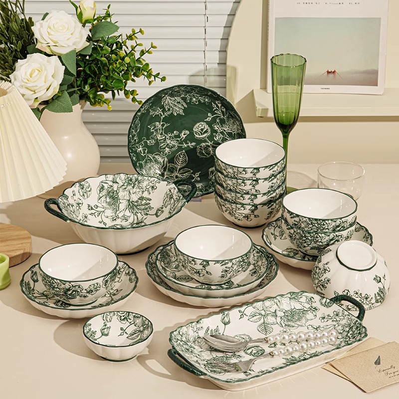 碗盘餐具套装一人用2025新款陶瓷盘子高级感轻奢家用乔迁新居礼物
