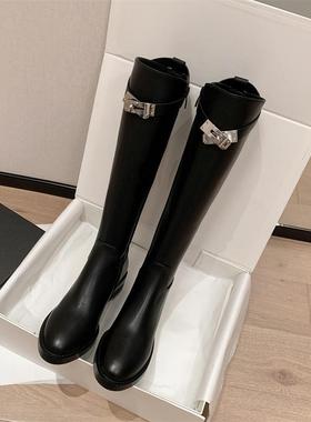 2025秋冬爆款黑色真皮时尚不过膝长靴平底圆头显瘦骑士靴高筒靴女