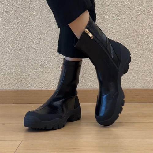 运动风厚底英伦覆古软皮舒适圆头弹力瘦瘦靴时尚百搭侧拉炼短靴女