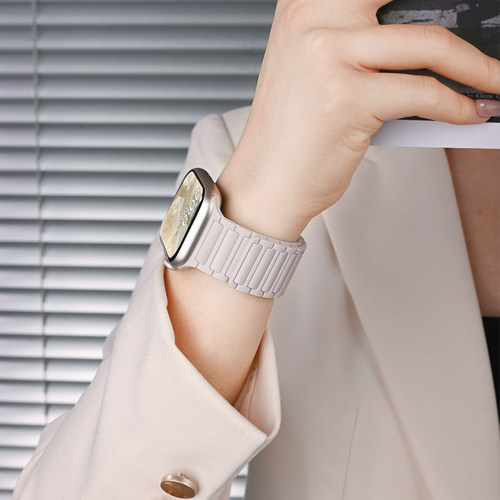 张婧仪同款适用苹果s10手表iwatchs9表带applewatch原装磁吸s9硅胶S8冬天watchs10女生1新款SE女款s7男Ultra2