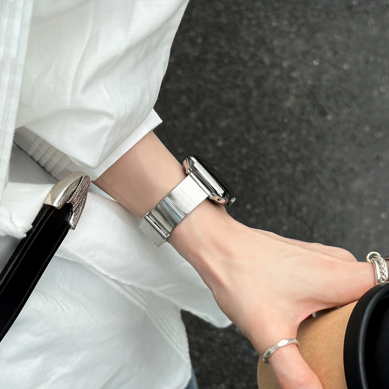 适用苹果s11猫眼小众手镯表带女