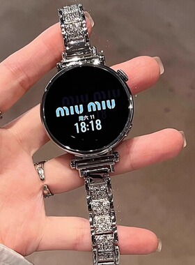 适用华为gt5新款gt6手表表带gt4爆闪高级感女生gt5pro黑天鹅满钻手链watch5网红款气质腕带huawei秋冬表链