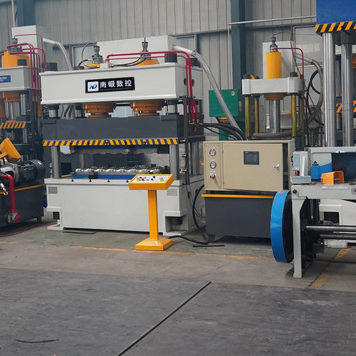 彩石金属瓦成型液压机彩钢瓦四柱油压机315吨压力机 厂家可定制