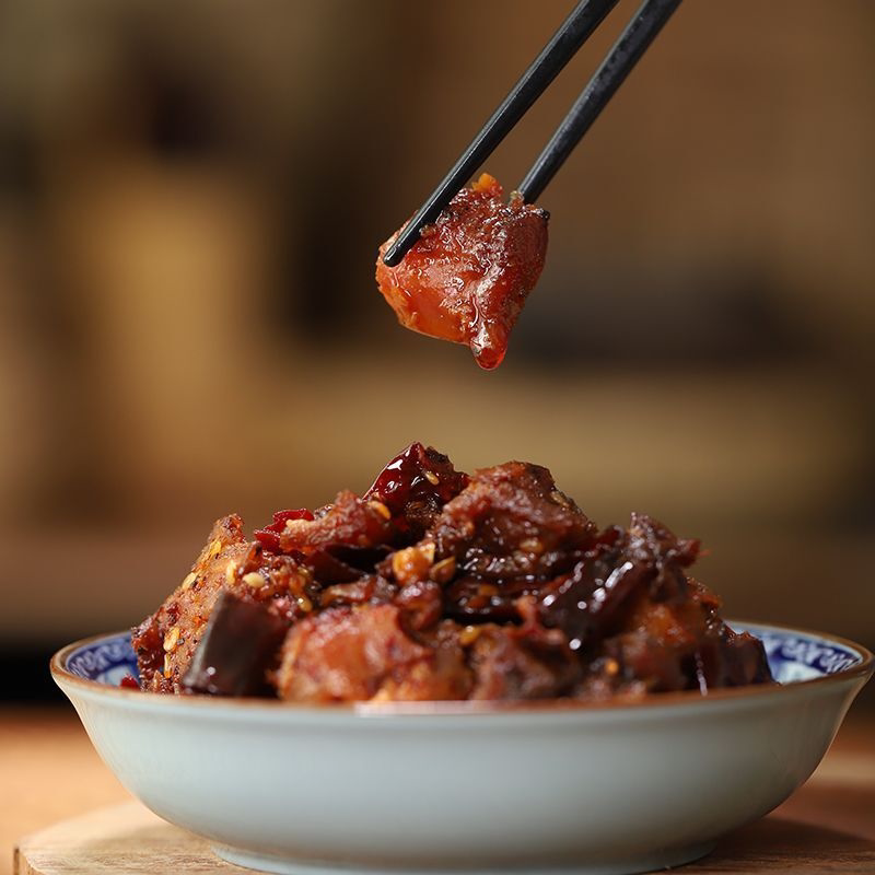 四川特产冷吃兔丁即食熟食下酒菜香辣兔肉丁休闲小零食袋装