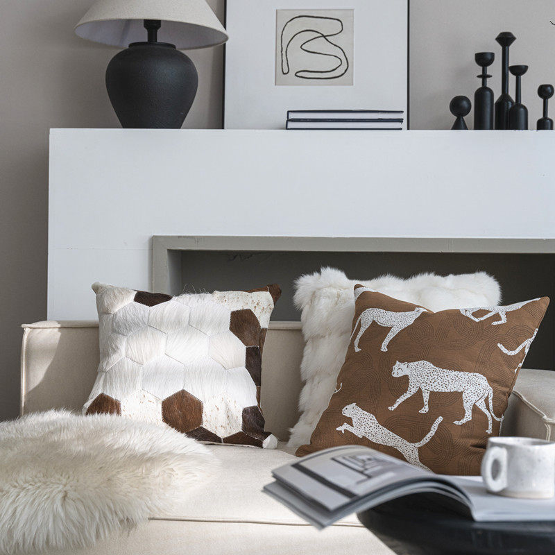 沙发抱枕客厅组合现代简约法式轻奢高级感靠垫高端皮沙发抱枕美式