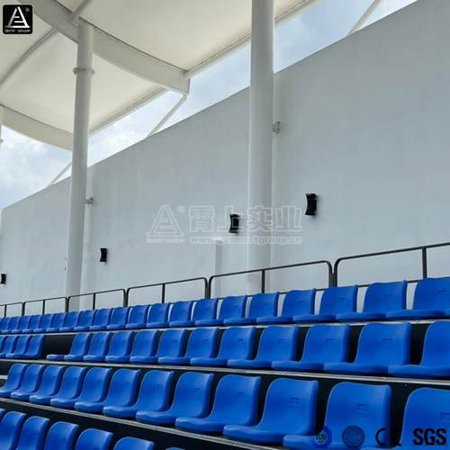 厂家供应体育场馆看台座椅可移动电动伸缩看台椅影剧院运动场看台