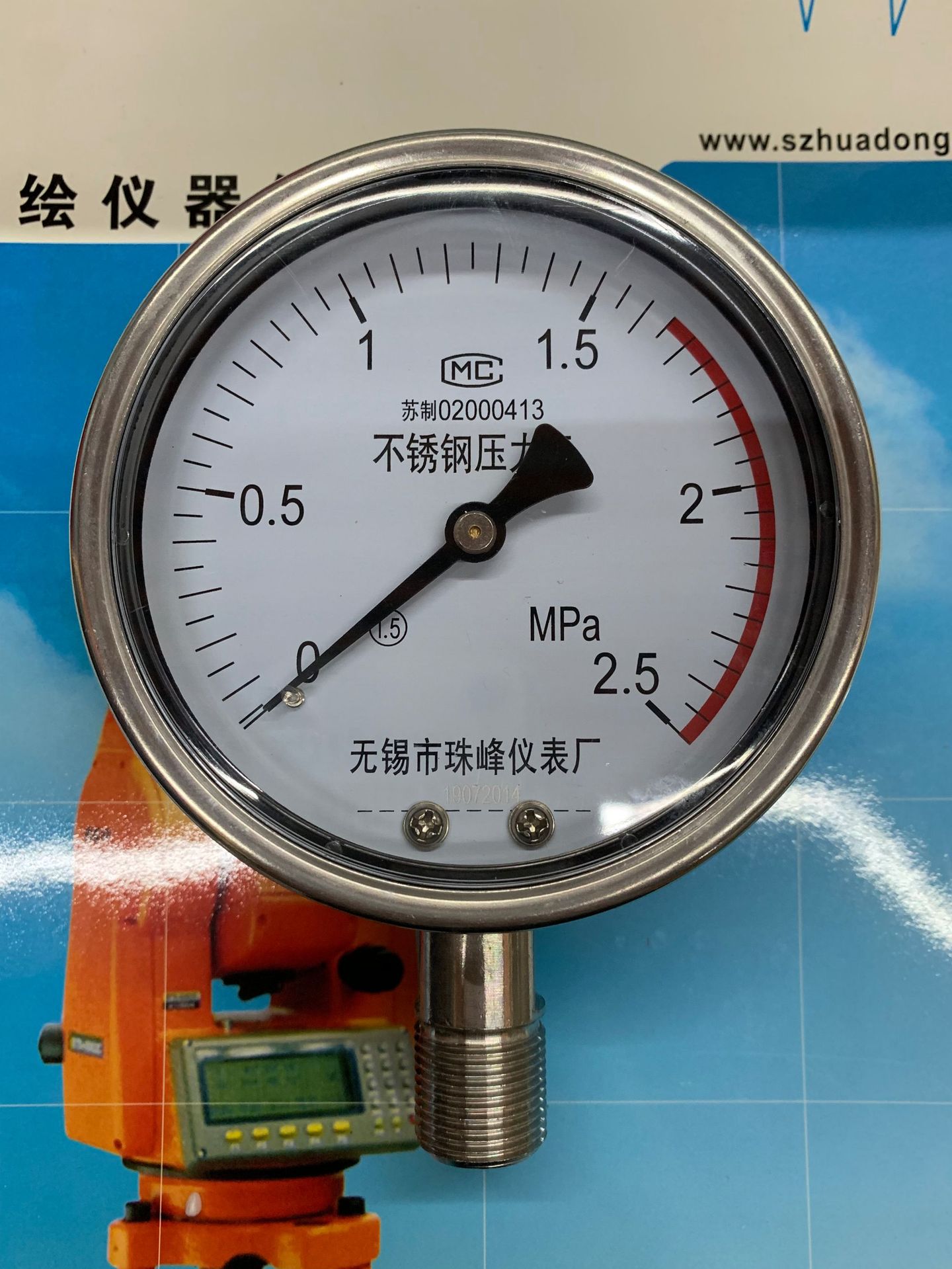 无锡珠峰全不锈钢304材质压力表Y100BF表直径100MM螺纹20*1.5MM