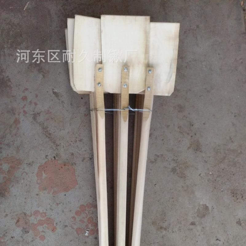 兄弟锹业生产塑料木锨板 塑料锨 木锨 塑料簸箕 大棚除雪器