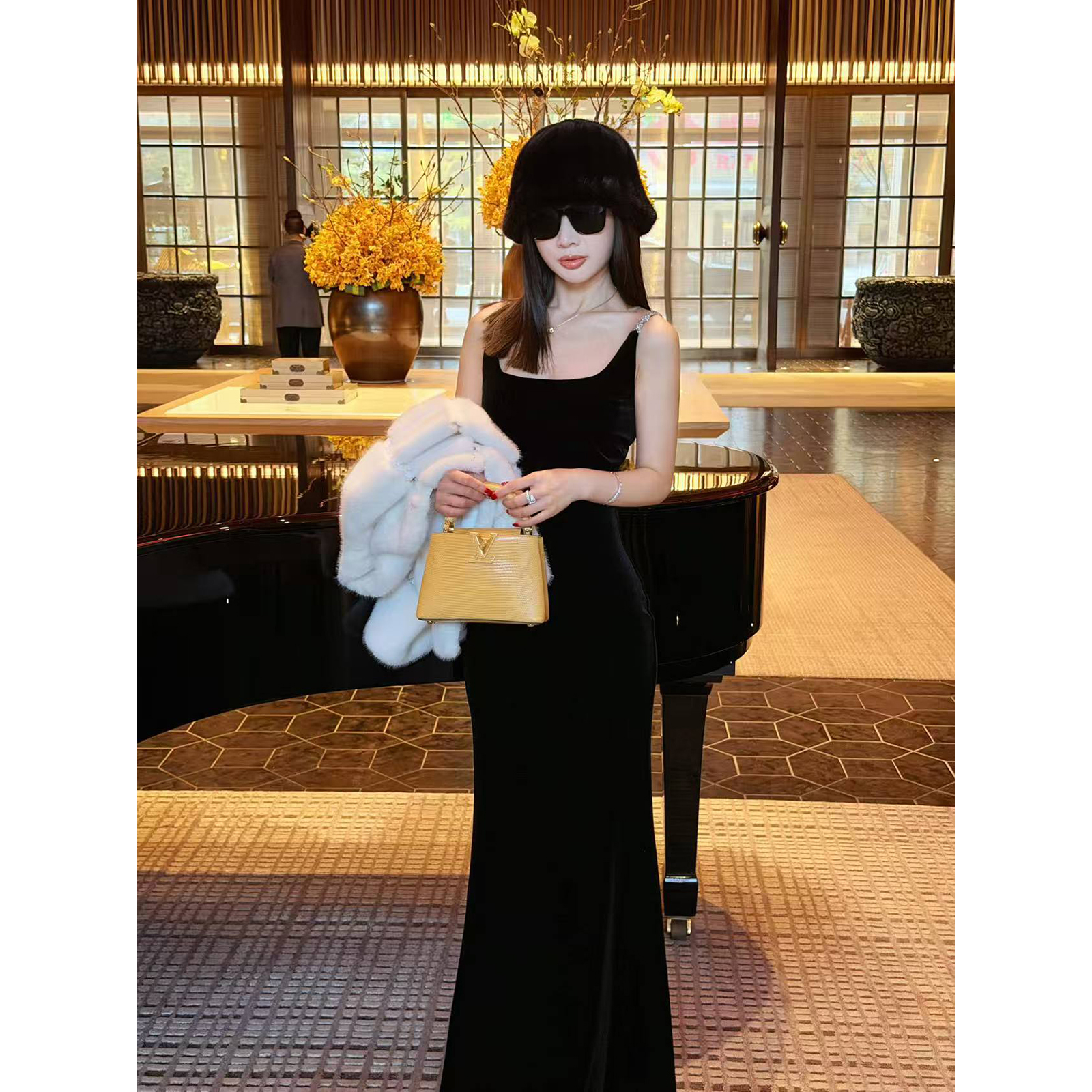 刘熊熊MCMAX金丝绒气质连衣裙