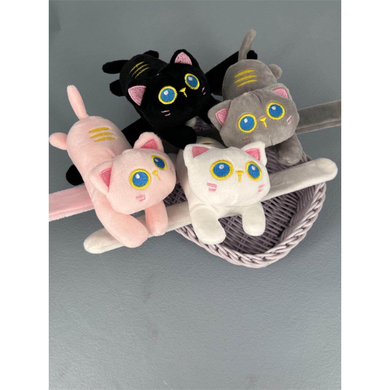 日系大眼猫咪玩偶啪啪圈可爱趴着的小猫咪公仔娃娃手环玩具23CM