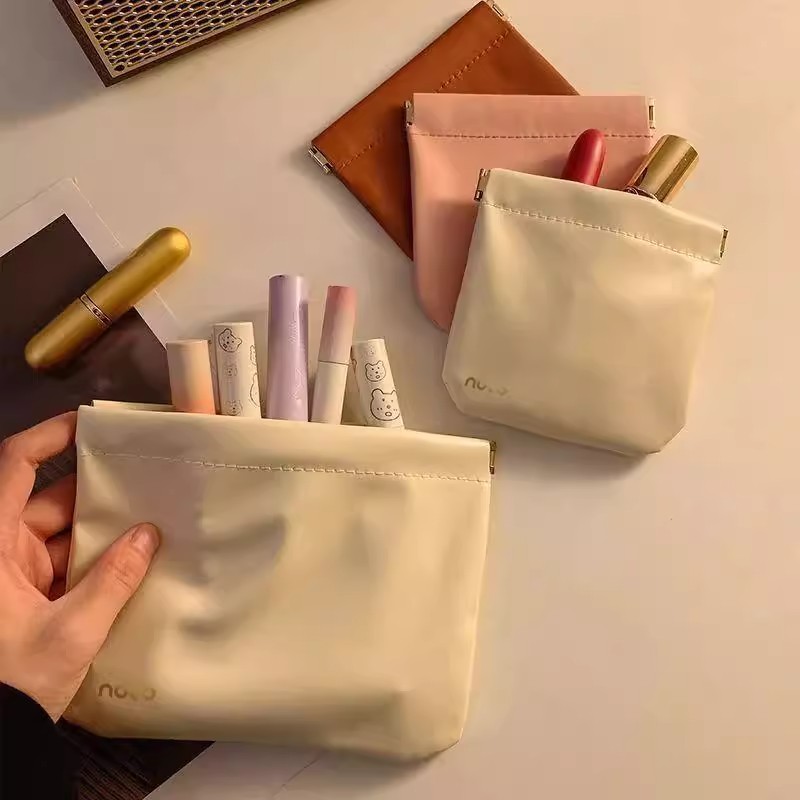 口红化妆包随身迷你便携小包