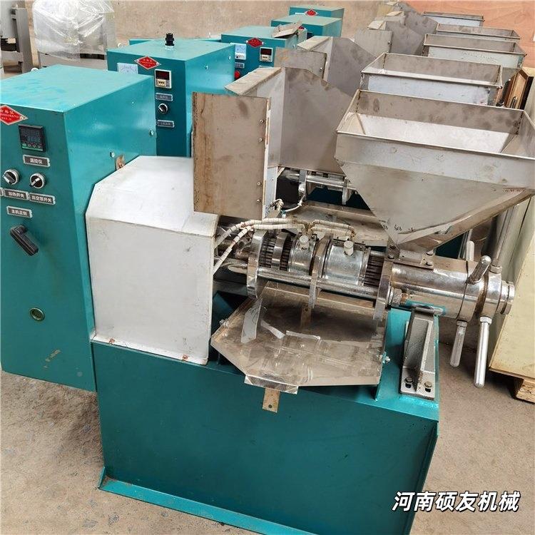 商用大型YYF玉米生油菜籽榨油机油葵核桃葵籽黄粉虫花榨花油冷榨