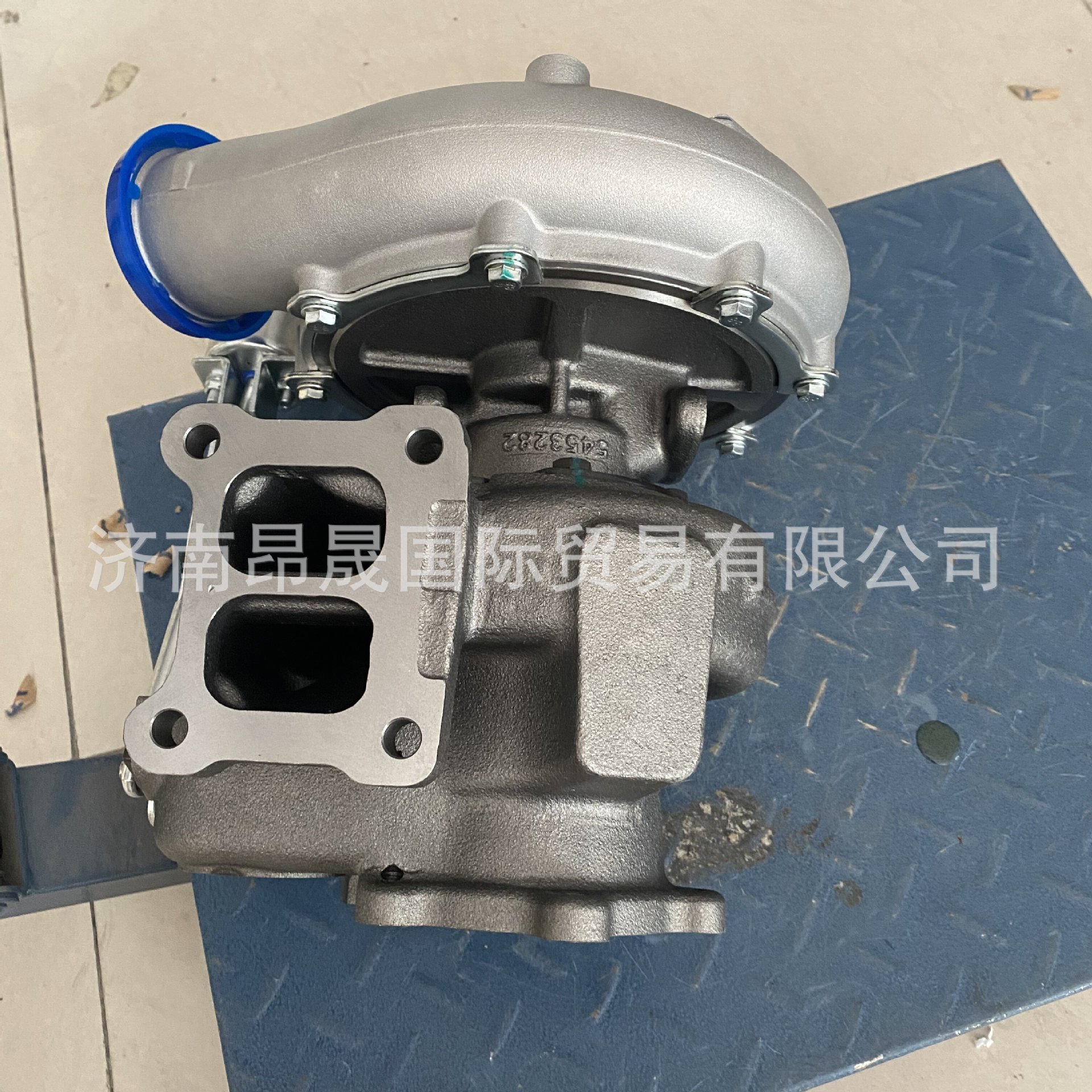 重汽HOWO T7H 汕德卡C7H C9H配件 202V09100-7915 废气涡轮增压器