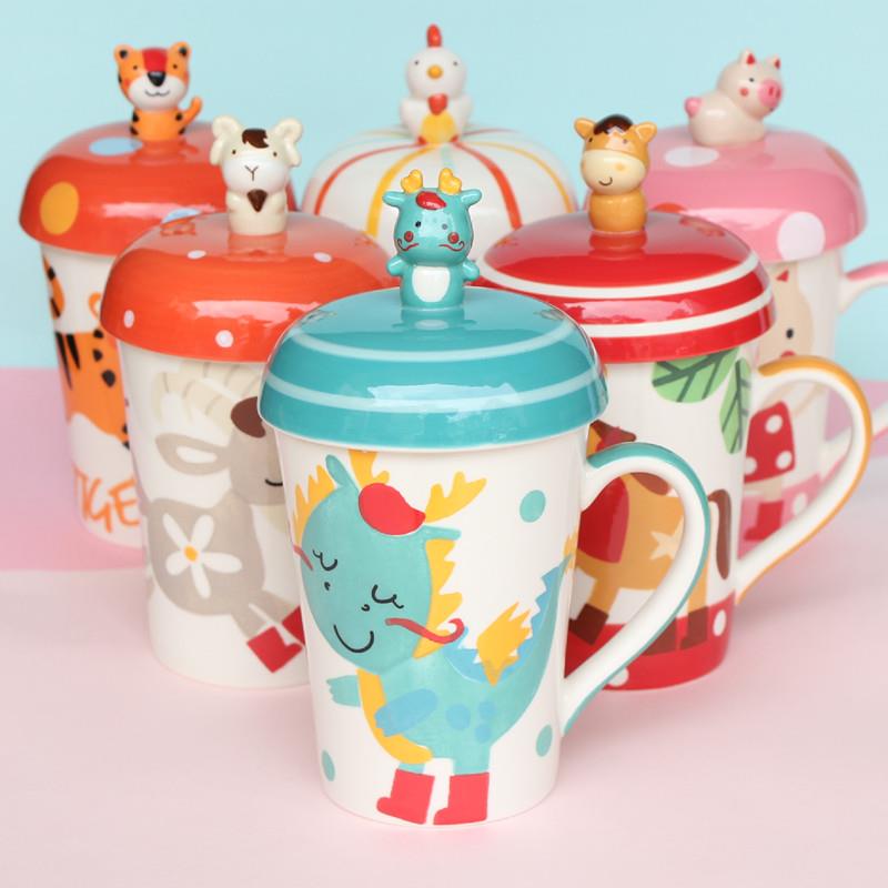 泰国进口卡通带盖陶瓷生肖马克杯早餐牛奶水杯情侣咖啡杯家用杯子