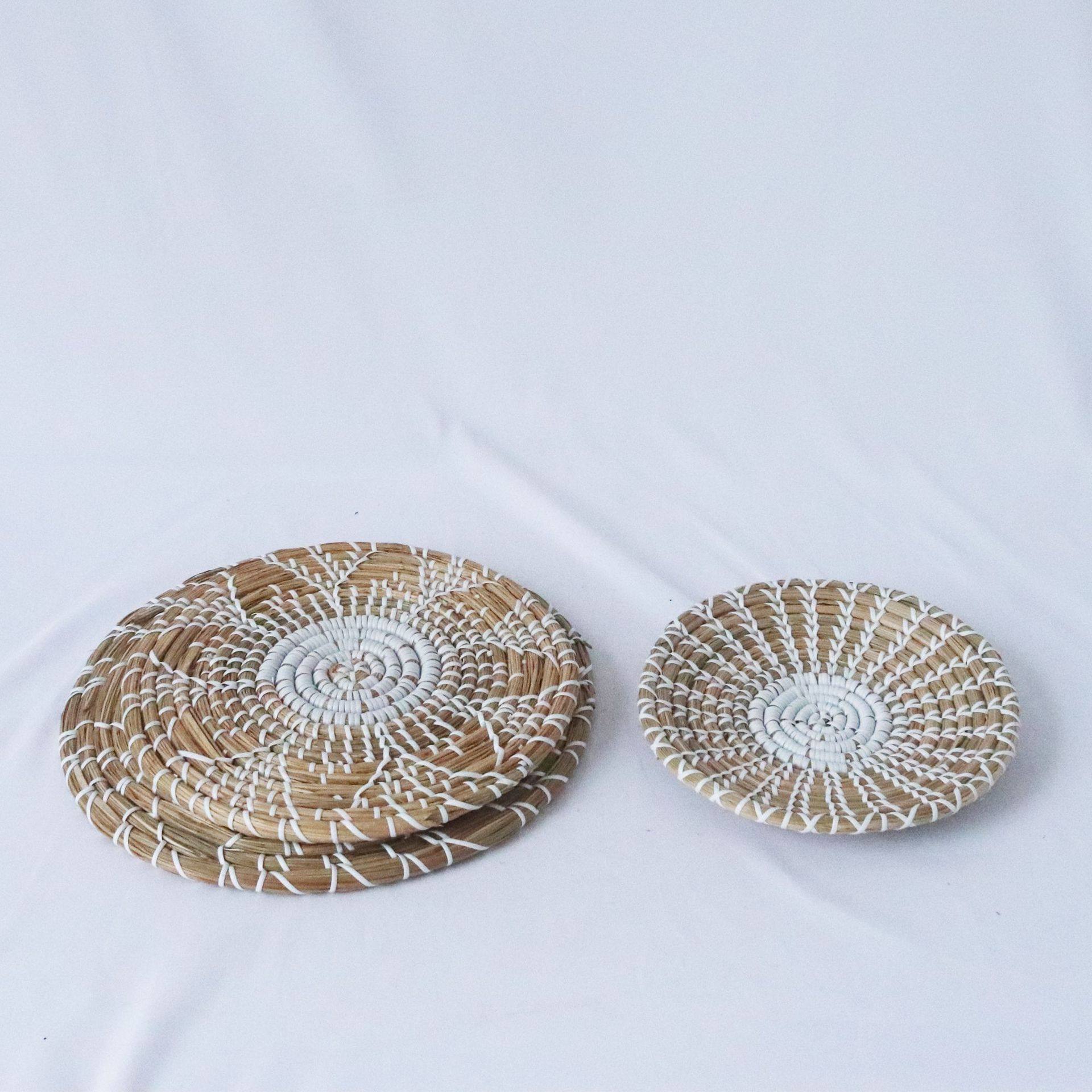 草编挂盘三件套欧式家用海草编织白色花纹装饰盘客厅玄关摆件挂件,模玩/动漫/周边/娃圈三坑/桌游,文化/体育周边,淘宝优惠券,粉丝福利购,淘宝优惠卷